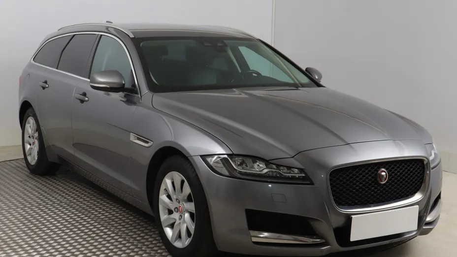 Jaguar XF -