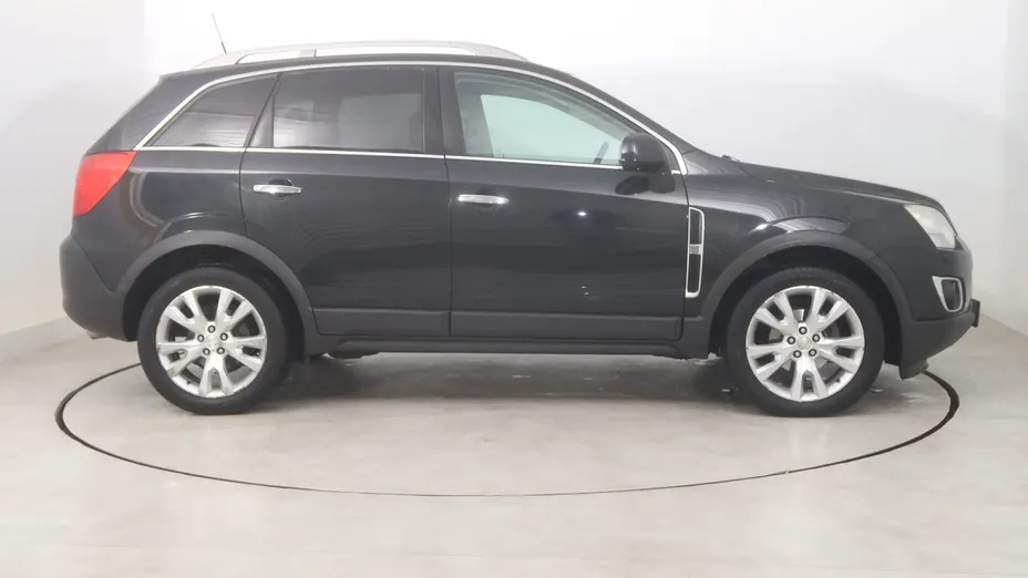 Opel Antara -
