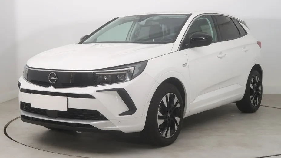Opel Grandland -