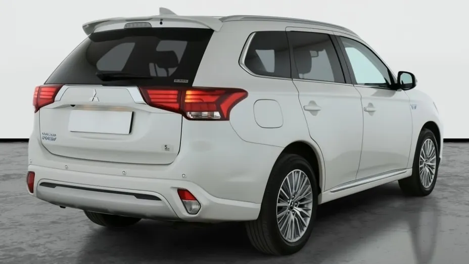 Mitsubishi Outlander -