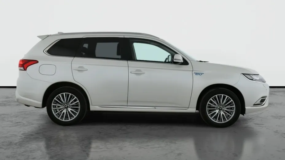 Mitsubishi Outlander -