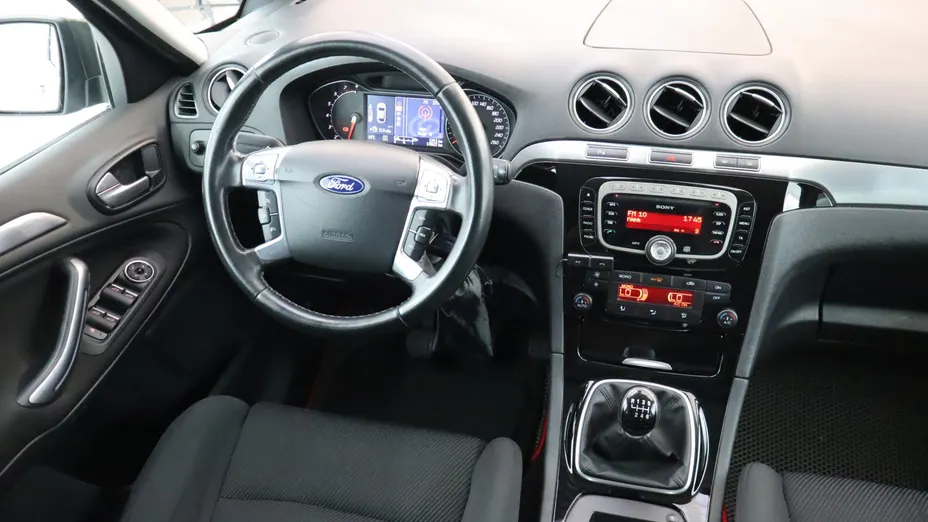 Ford S-MAX -