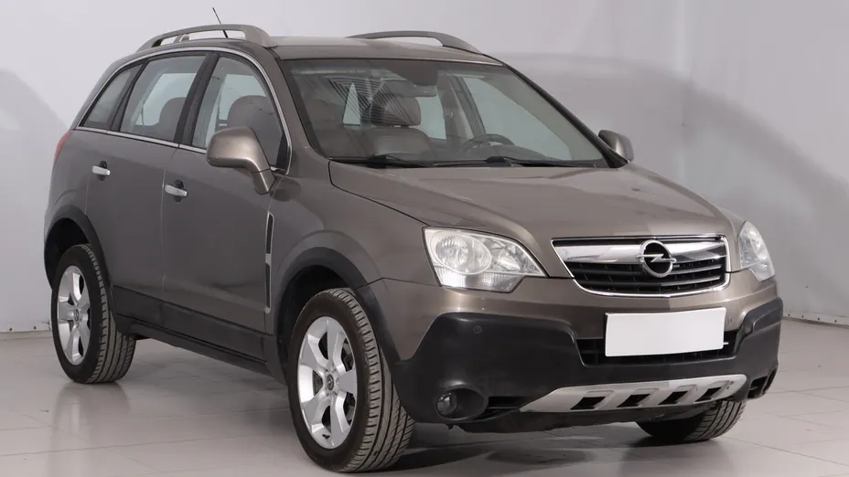 Opel Antara -