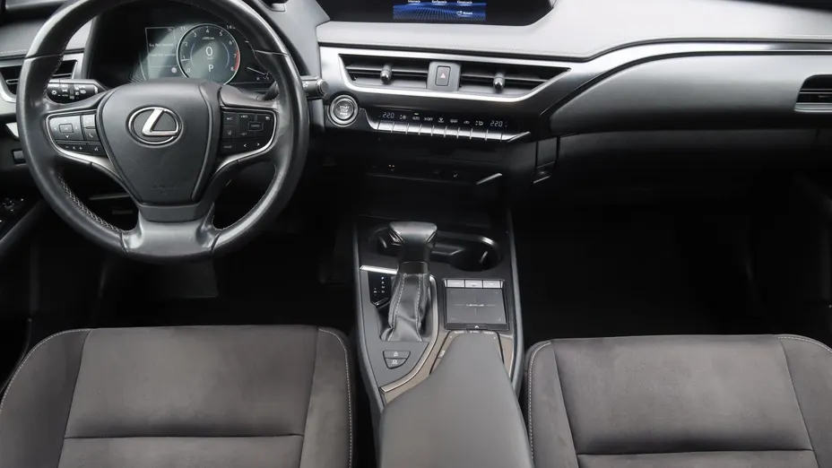 Lexus UX -