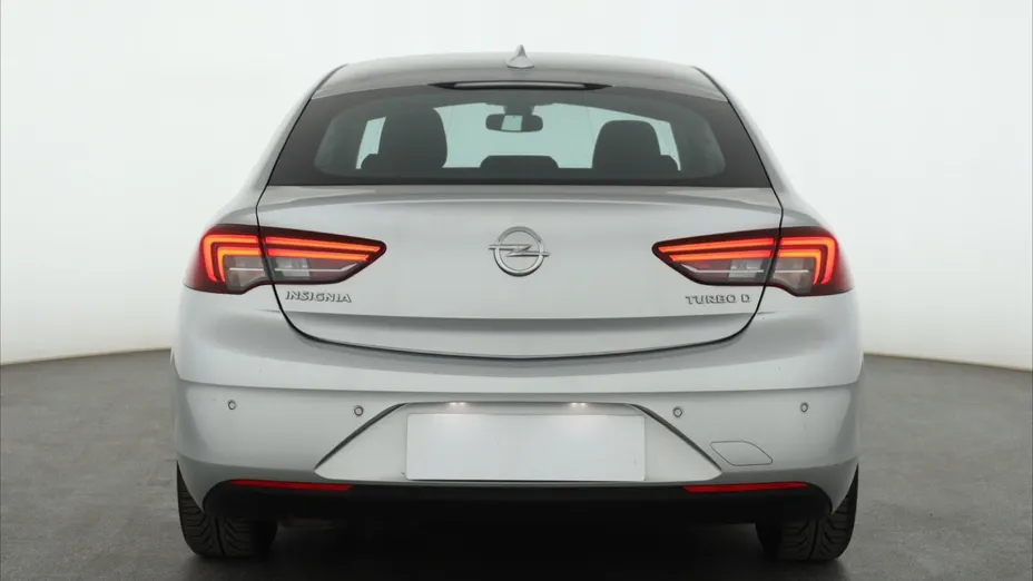 Opel Insignia -