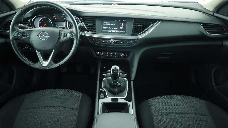 Opel Insignia -