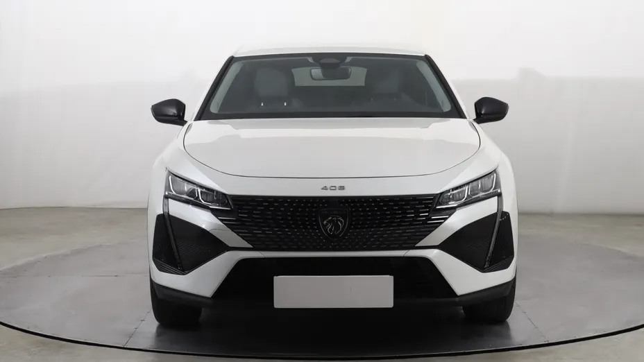 Peugeot 408 -