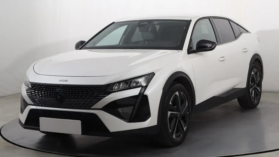 Peugeot 408 -