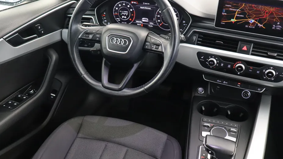 Audi A4 -