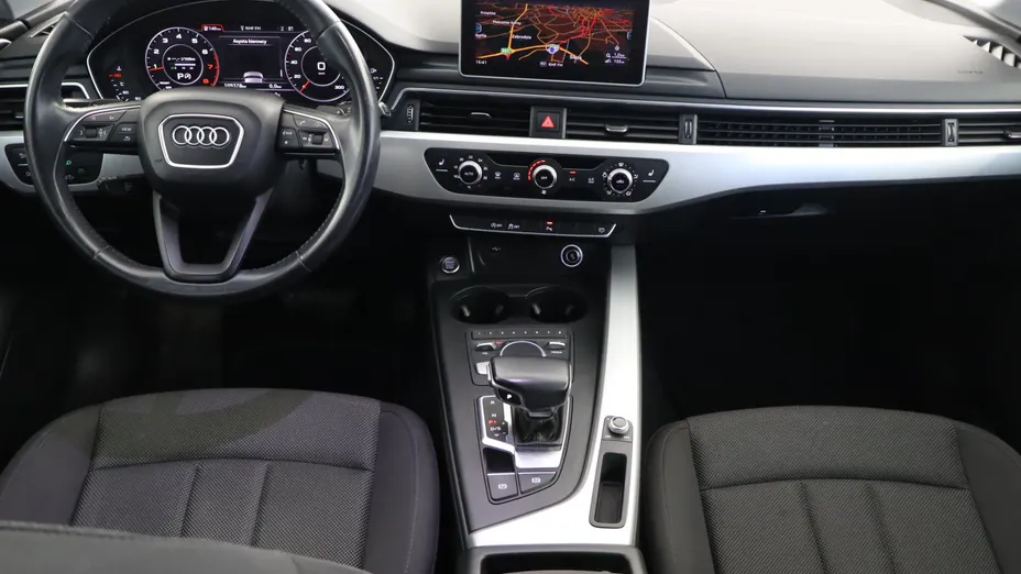 Audi A4 -