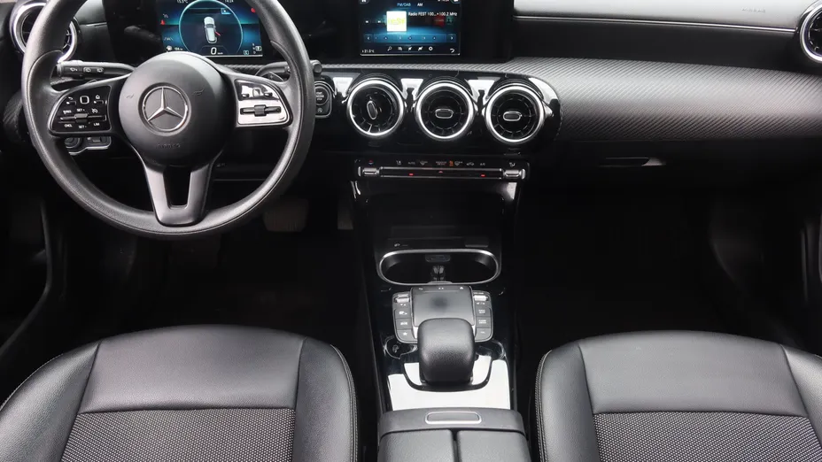 Mercedes CLA -