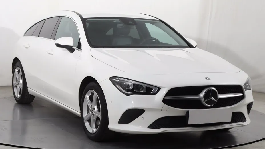 Mercedes CLA -