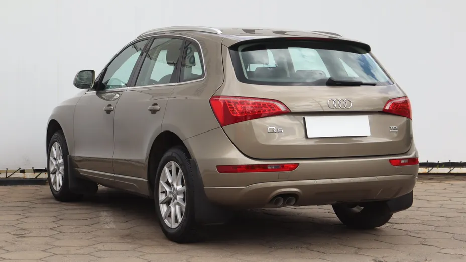 Audi Q5 -