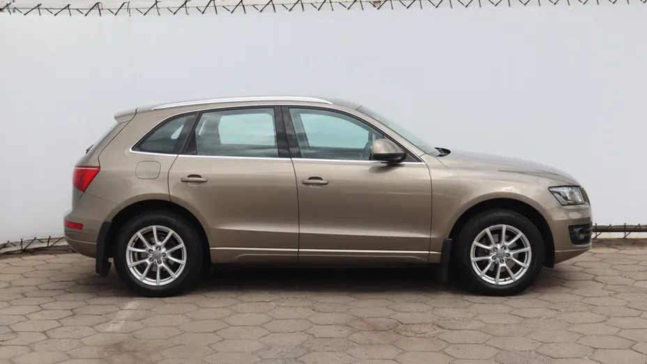 Audi Q5 -