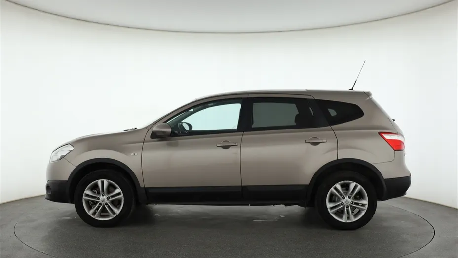 Nissan Qashqai+2 -