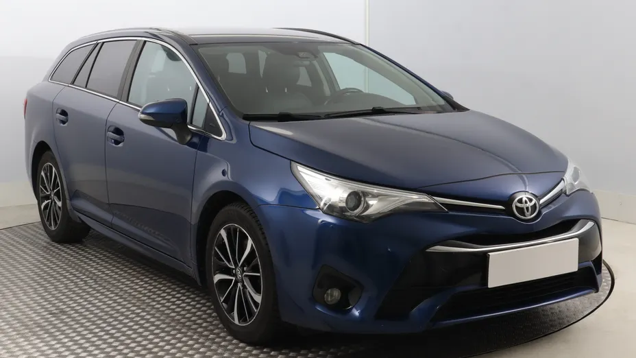Toyota Avensis -