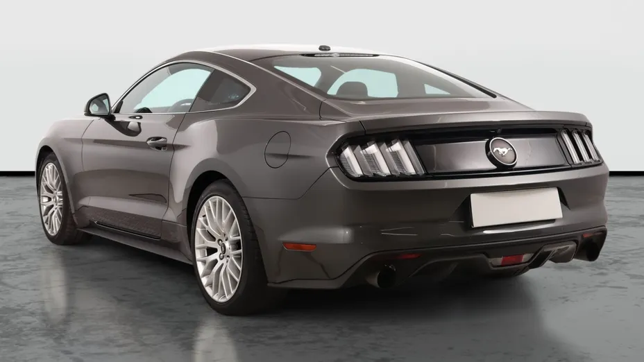 Ford Mustang -