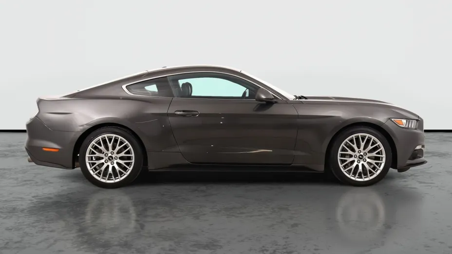 Ford Mustang -