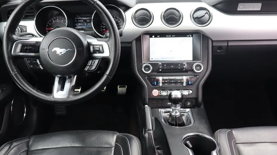 Ford Mustang -
