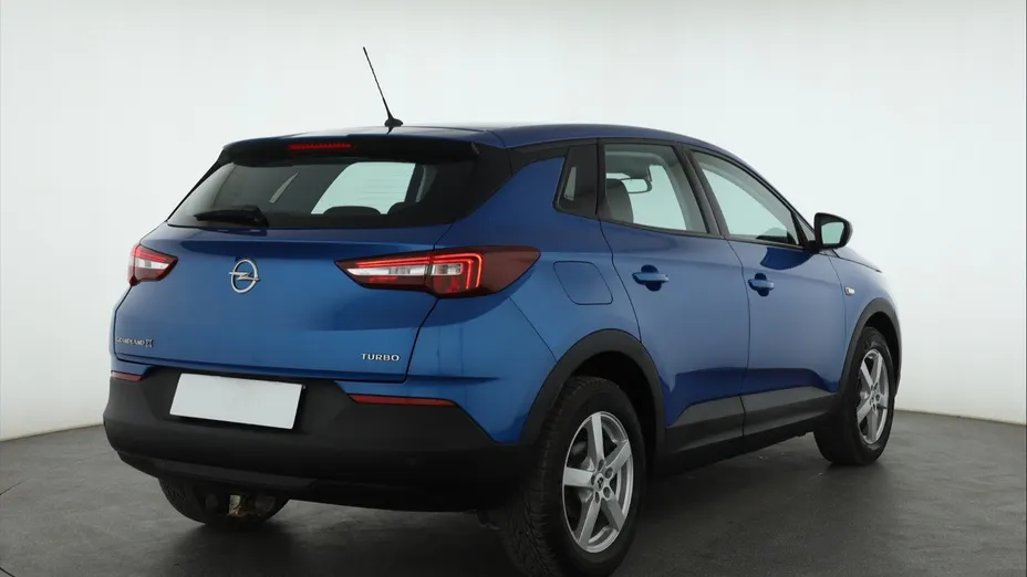 Opel Grandland -