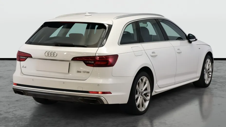Audi A4 -