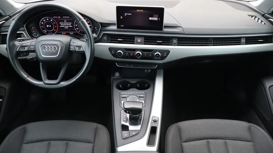 Audi A4 -