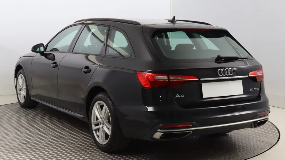 Audi A4 -