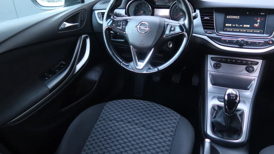 Opel Astra -