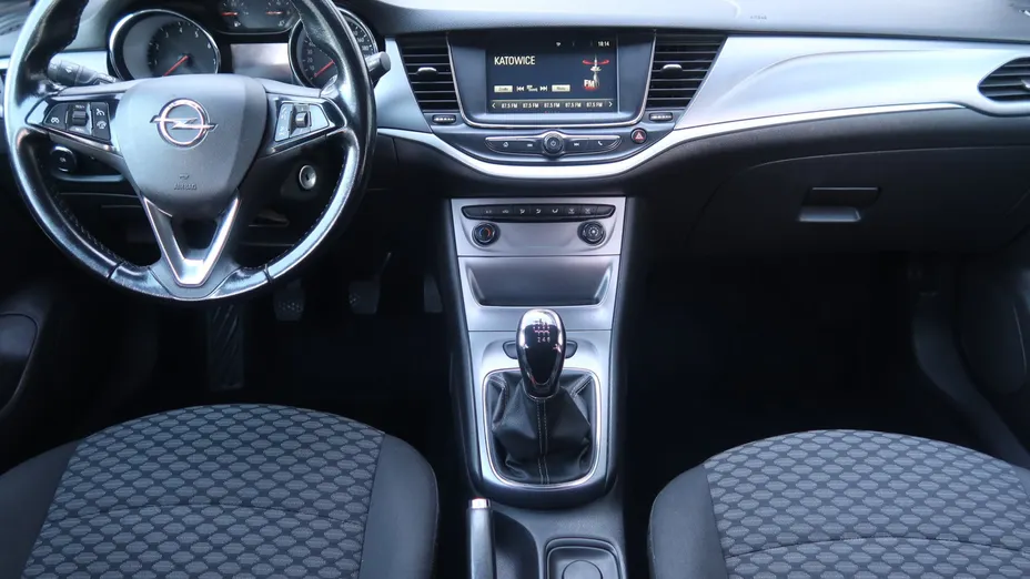 Opel Astra -