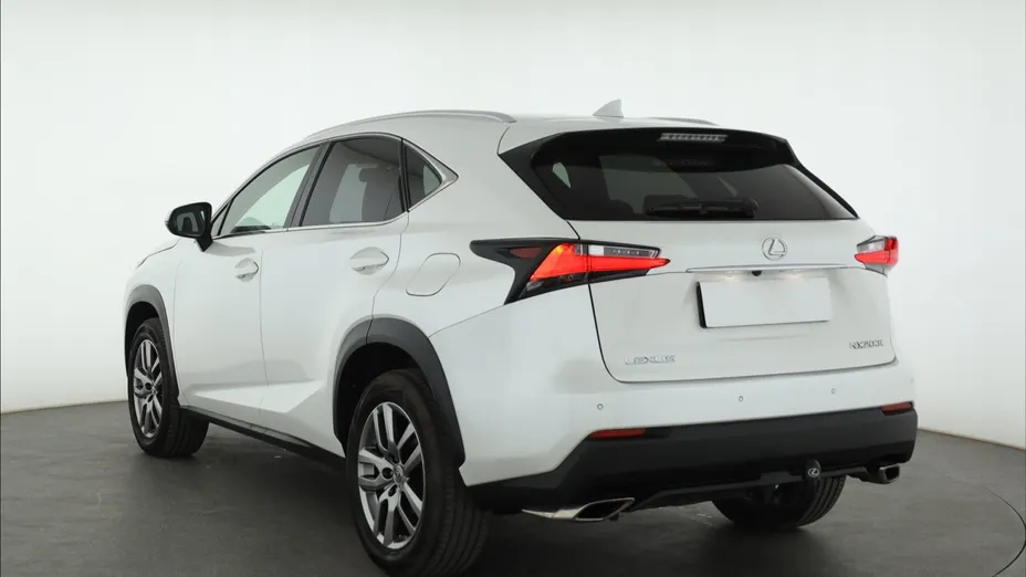 Lexus NX -