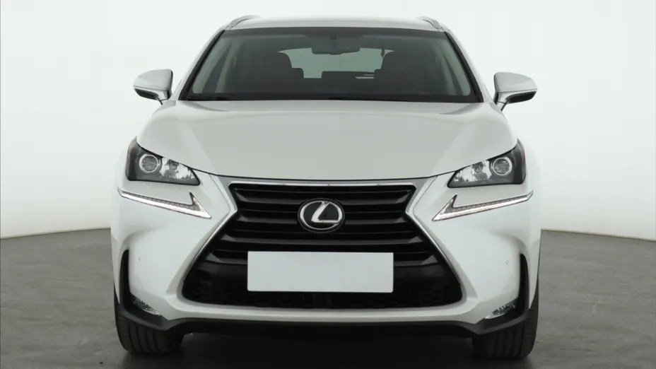 Lexus NX -