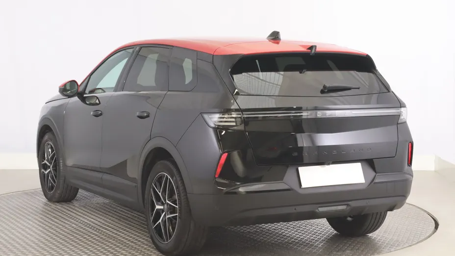 Opel Grandland -