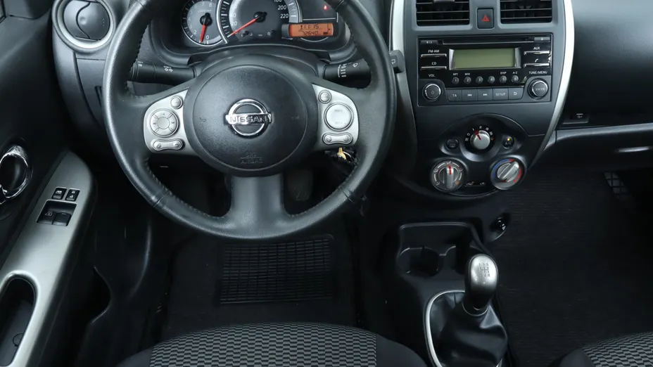 Nissan Micra -