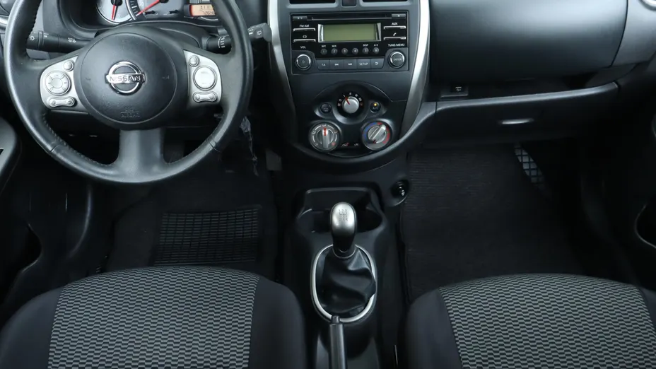 Nissan Micra -