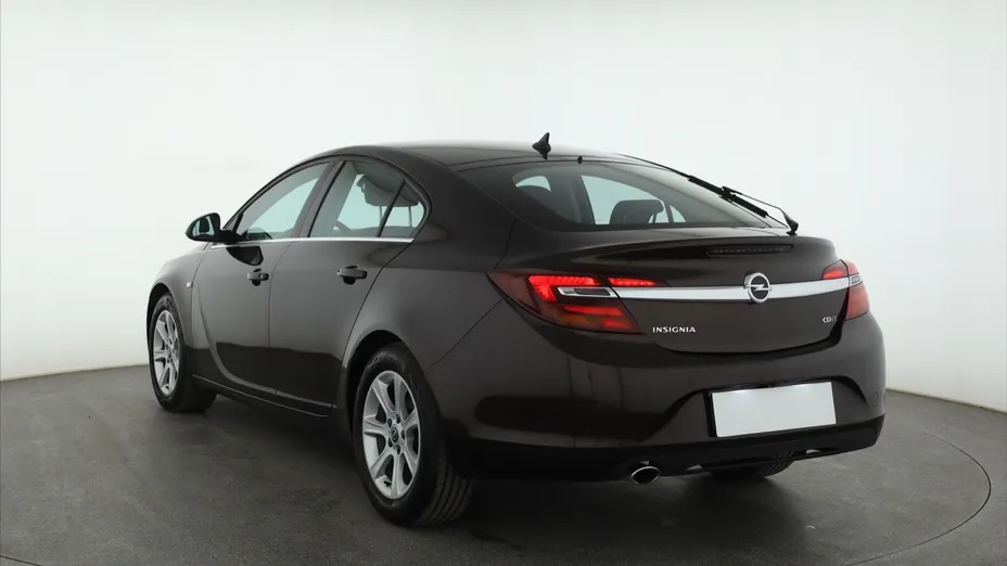 Opel Insignia -