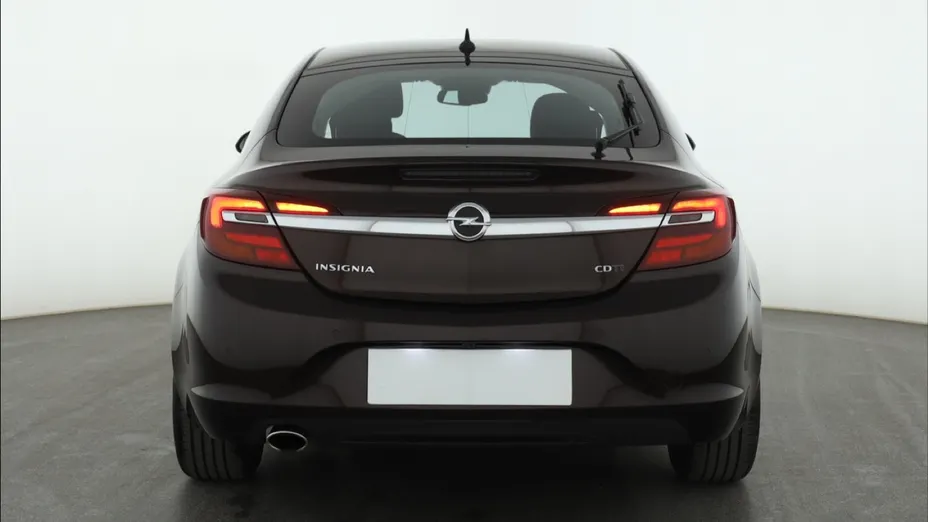 Opel Insignia -