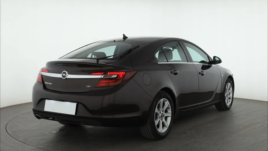 Opel Insignia -