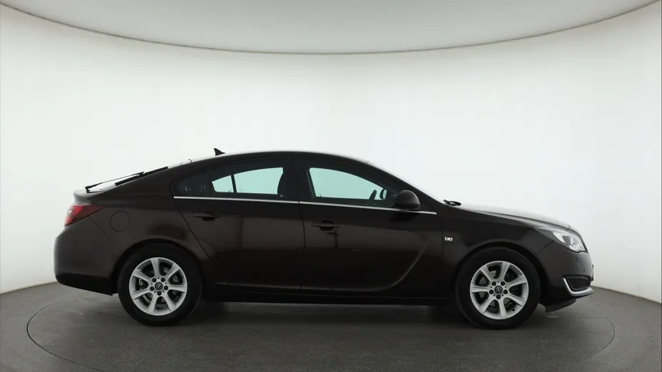 Opel Insignia -