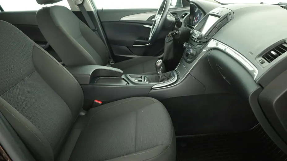 Opel Insignia -
