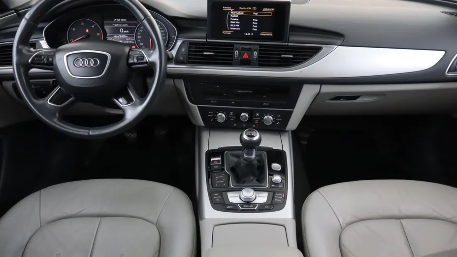 Audi A6 -