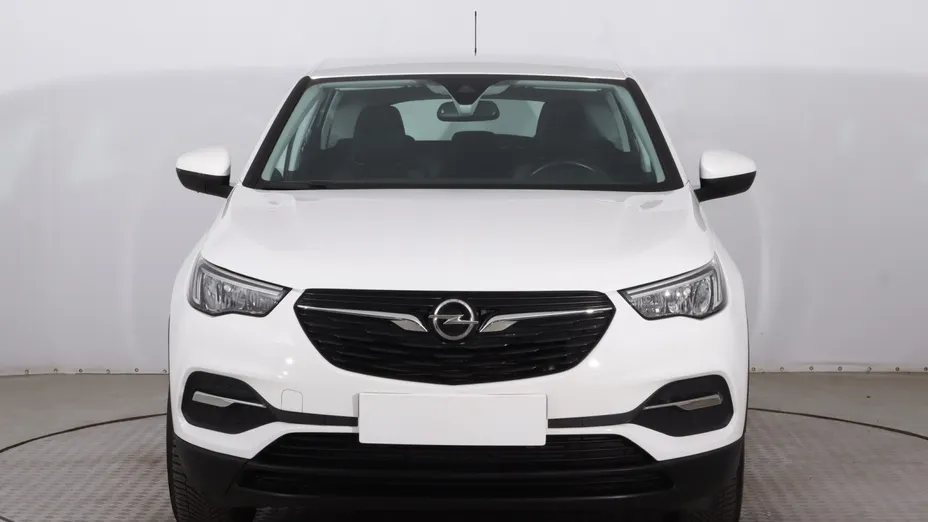 Opel Grandland -