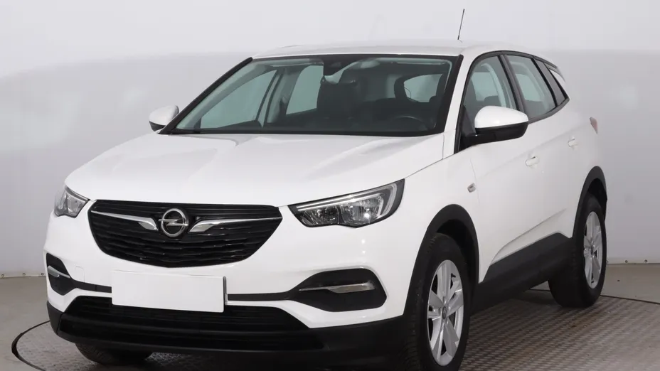 Opel Grandland -
