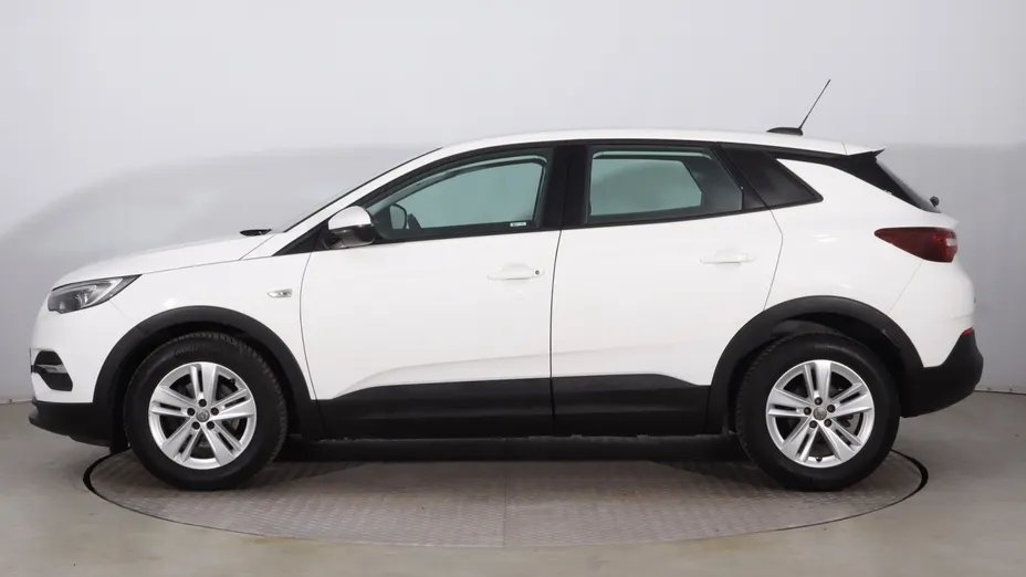 Opel Grandland -