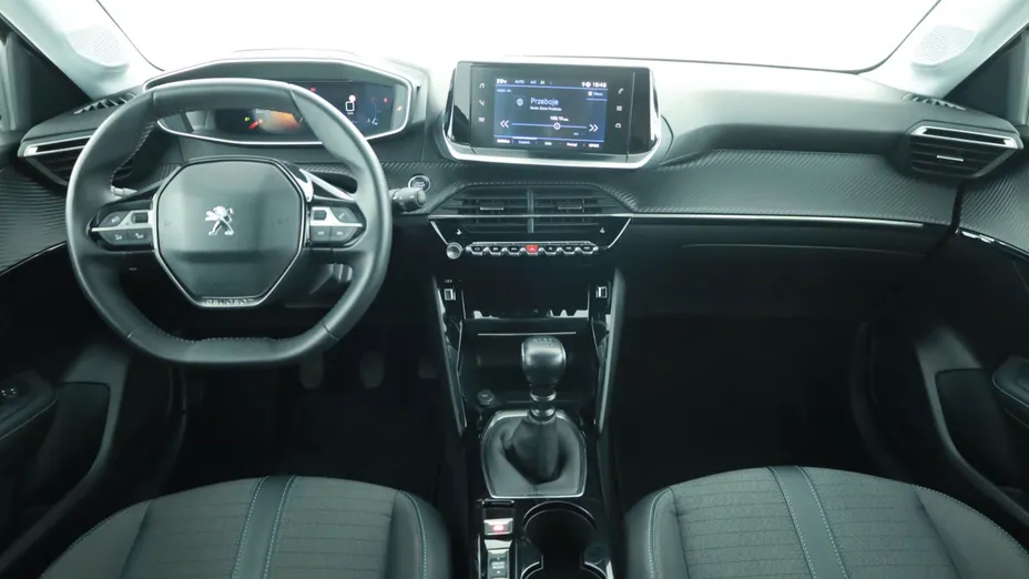 Peugeot 208 -