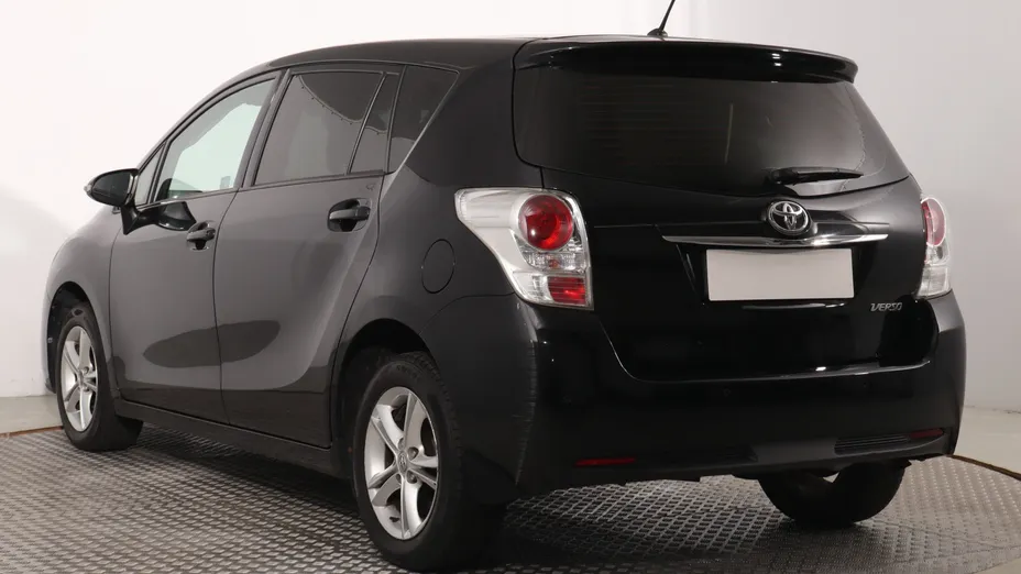 Toyota Verso -