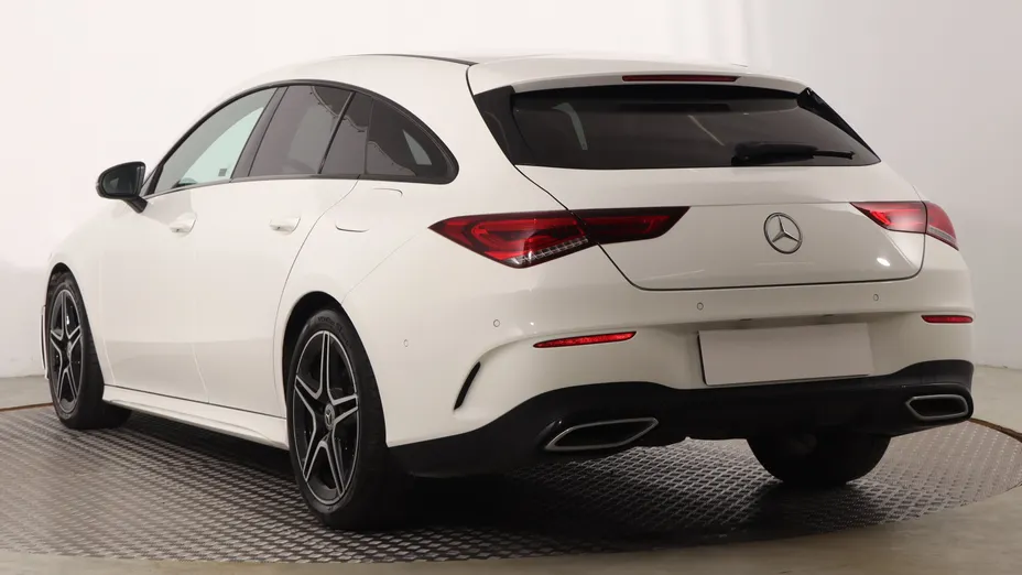 Mercedes CLA -