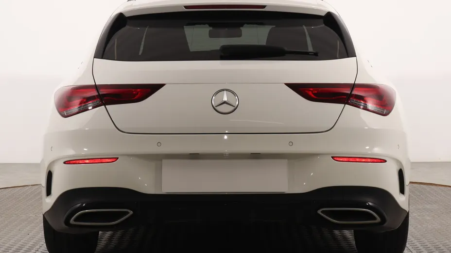 Mercedes CLA -