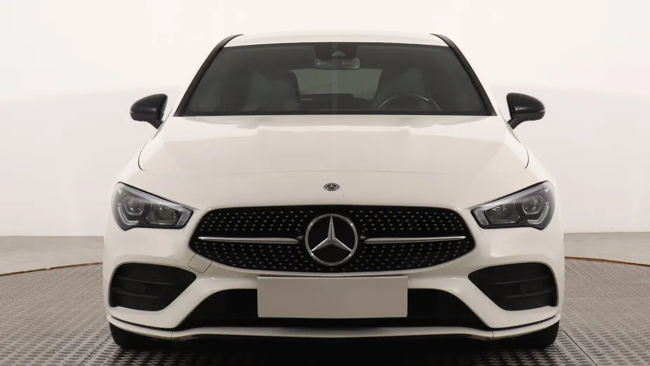 Mercedes CLA -