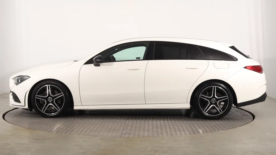 Mercedes CLA -