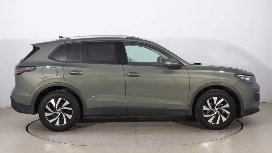 VW Tiguan -